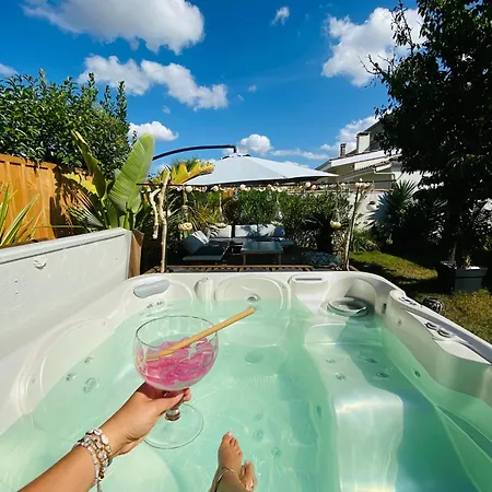 Evasion Tropicale - Villa D'Artiste Avec Jacuzzi Prive Dans Un Jardin Exotique Merignac  Exterior photo