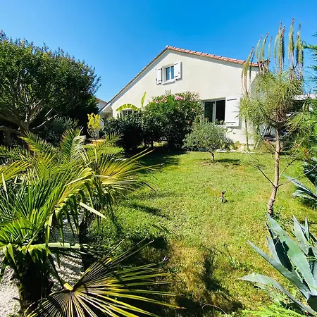Evasion Tropicale - Villa D'Artiste Avec Jacuzzi Prive Dans Un Jardin Exotique Merignac  Exterior photo