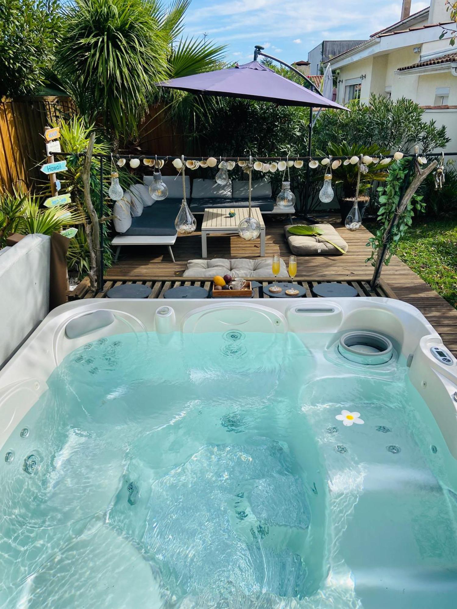 Evasion Tropicale - D'artiste Avec Jacuzzi Prive Dans Un Jardin Exotique Mérignac