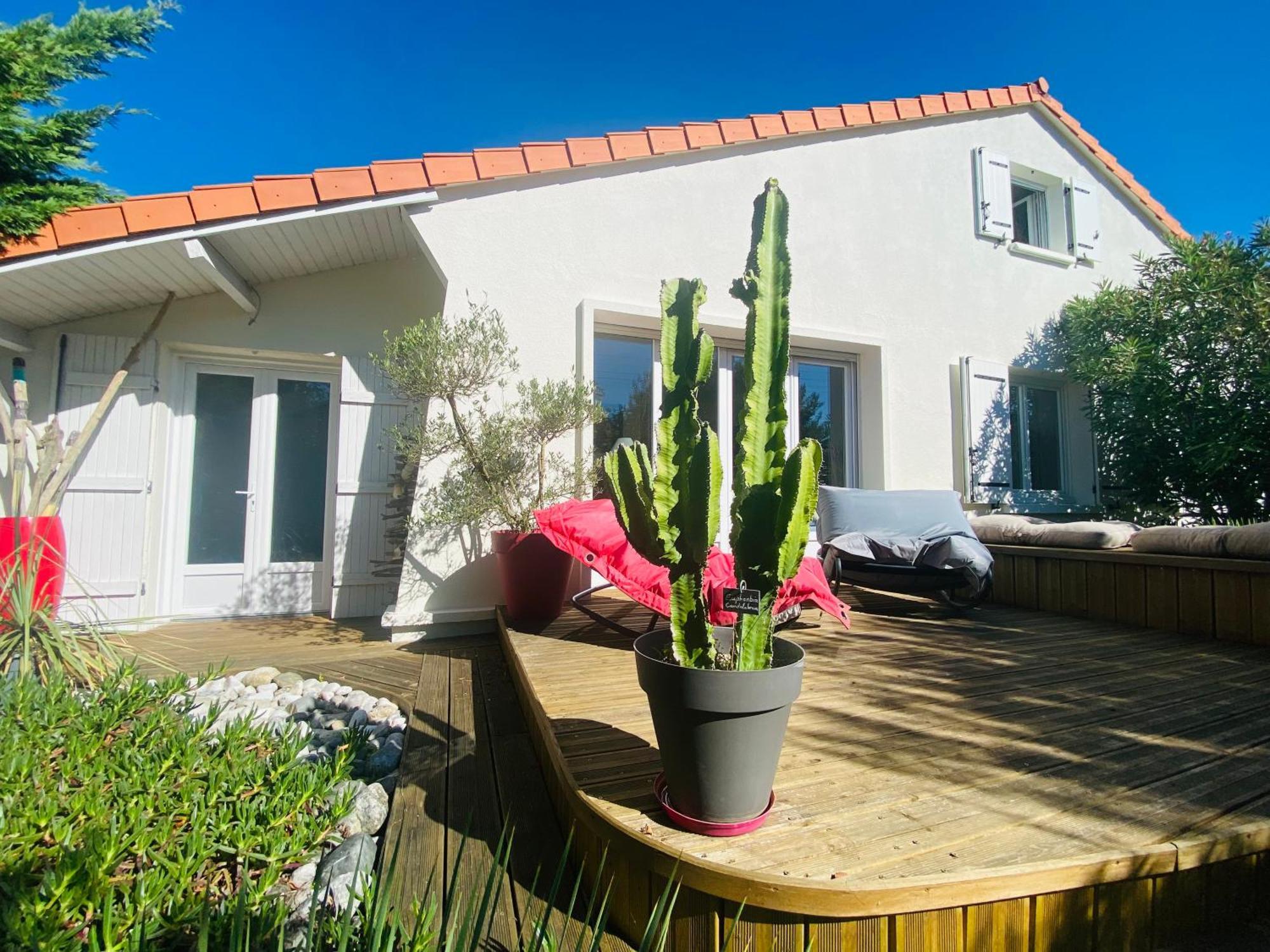 Homestay Evasion Tropicale - D'artiste Avec Jacuzzi Prive Dans Un Jardin Exotique