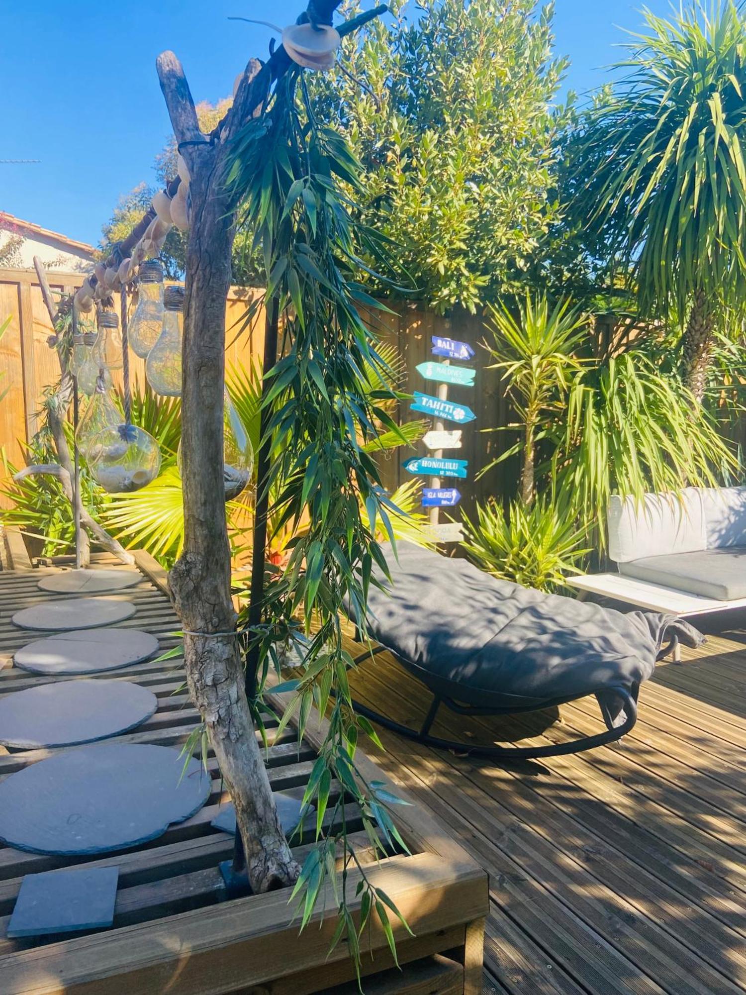 Evasion Tropicale - D'artiste Avec Jacuzzi Prive Dans Un Jardin Exotique Homestay Merignac (Gironde)