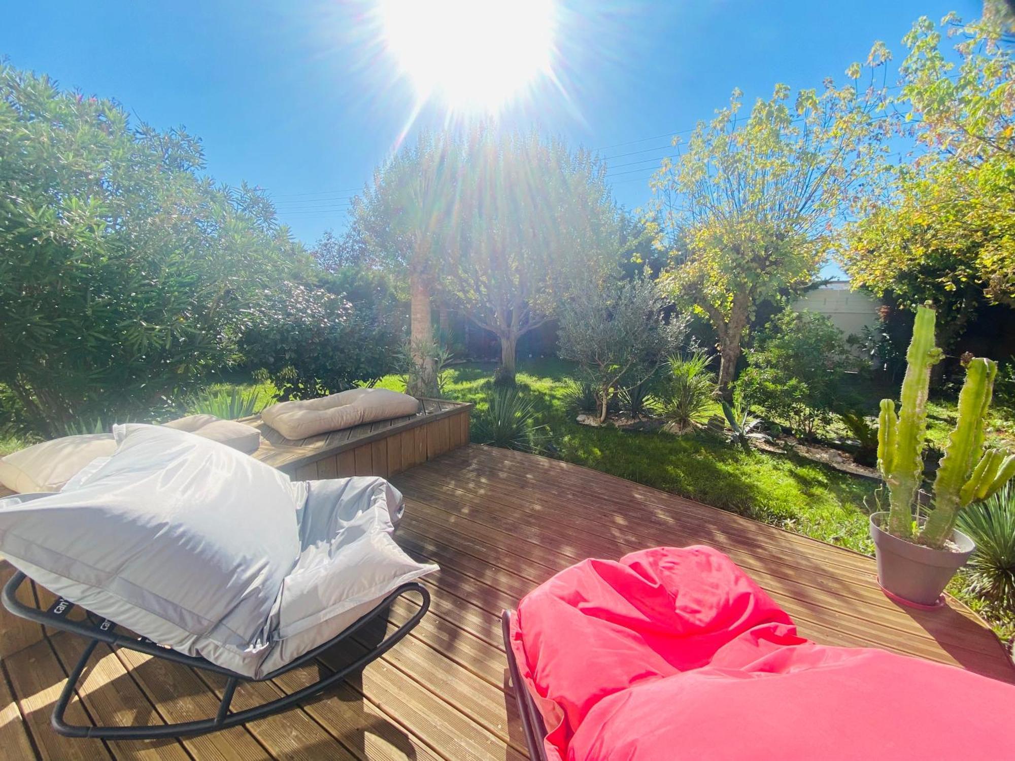 Evasion Tropicale - D'artiste Avec Jacuzzi Prive Dans Un Jardin Exotique *