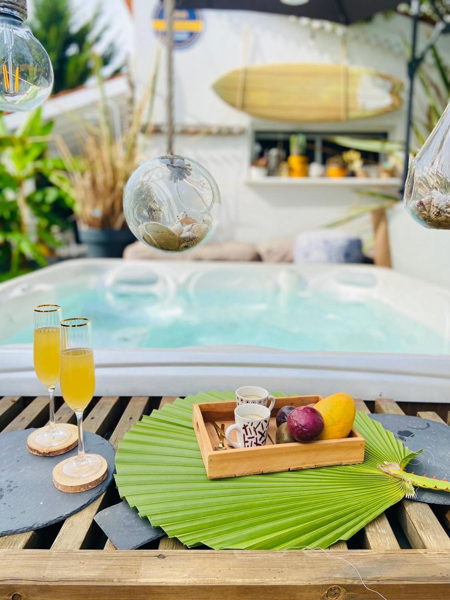 Evasion Tropicale - D'artiste Avec Jacuzzi Prive Dans Un Jardin Exotique